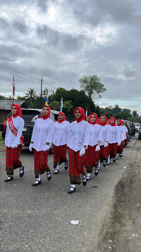 Gerak Jalan - Kec. Moilong